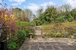 Photo 25- click for photo gallery